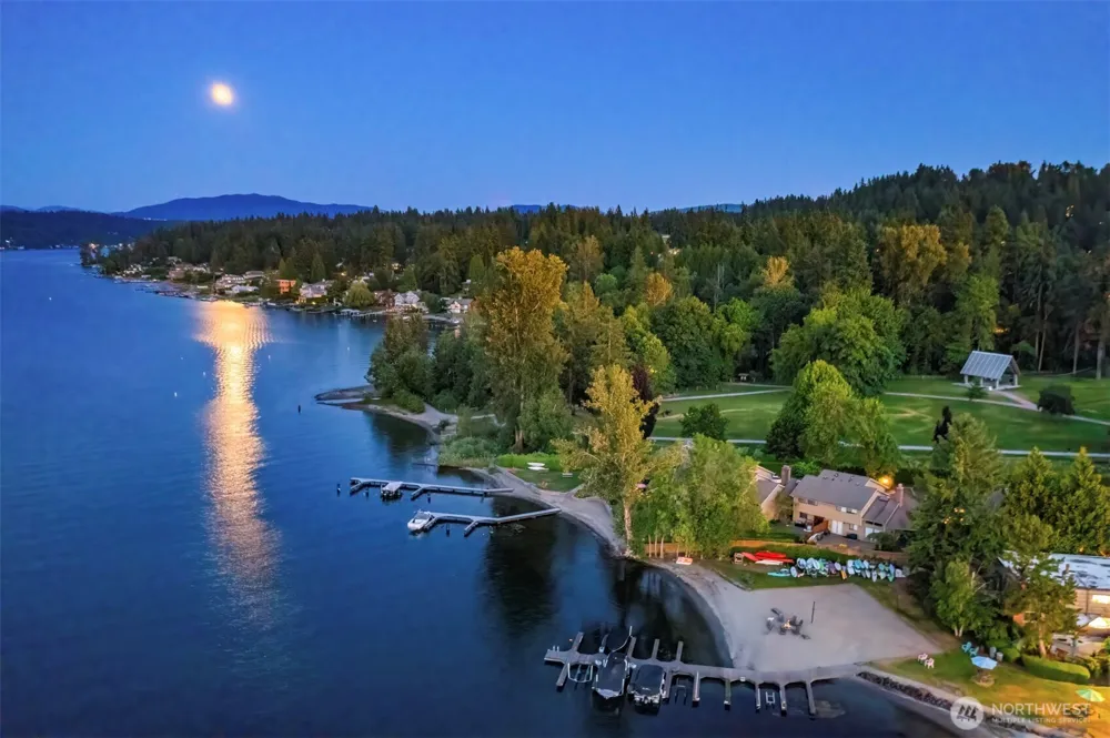 3834 175th Avenue NE #E44 Redmond, WA 98052
