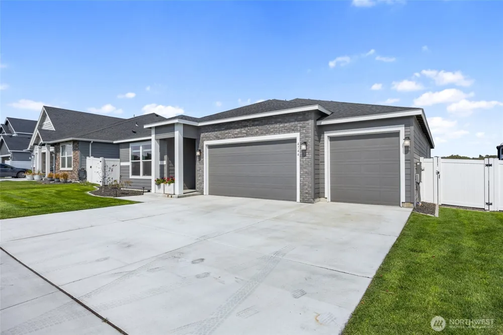 4744 W Junco Street Moses Lake, WA 98837