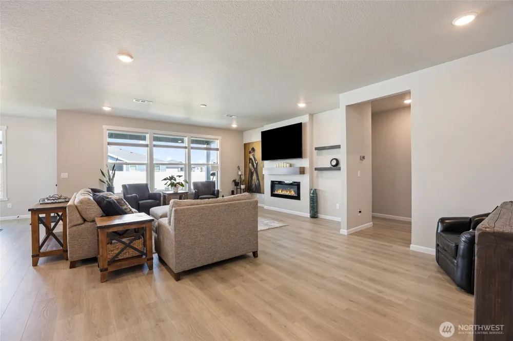 4744 W Junco Street Moses Lake, WA 98837