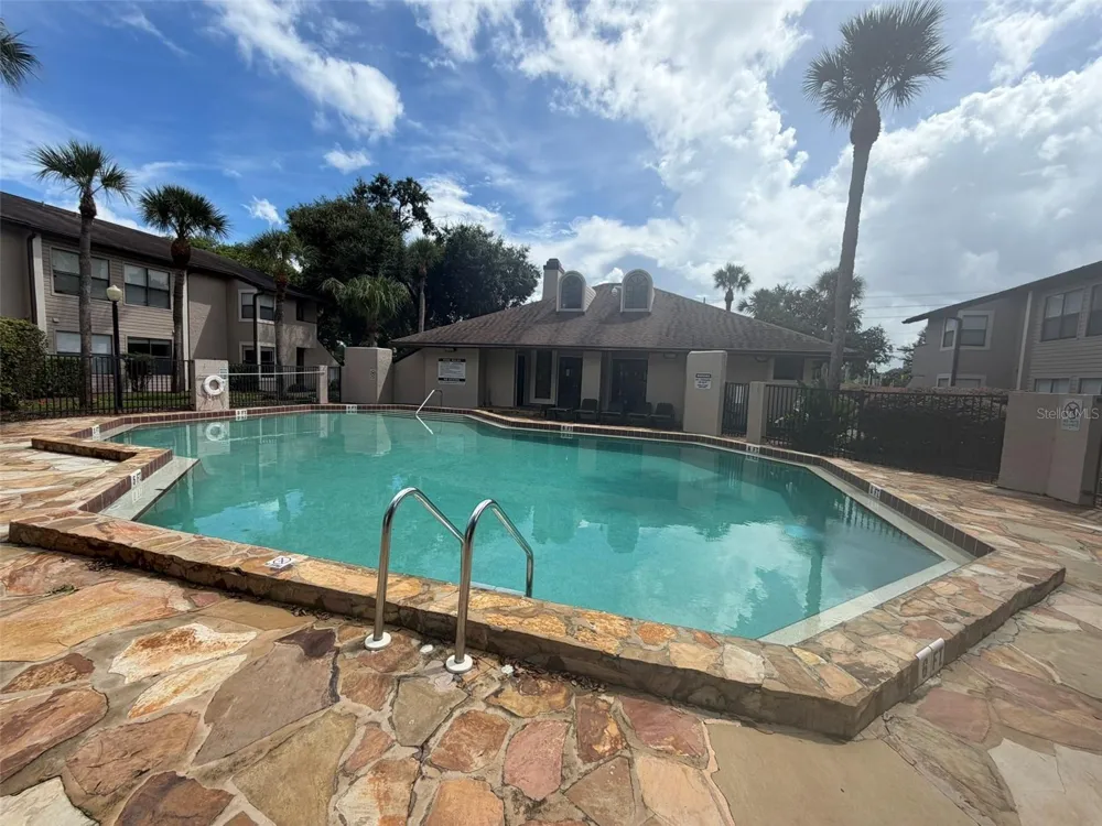3020 ANTIQUE OAKS CIRCLE #129 Winter Park, FL 32792