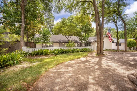 8242 San Cristobal Drive