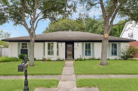 1809 Winding Creek Drive