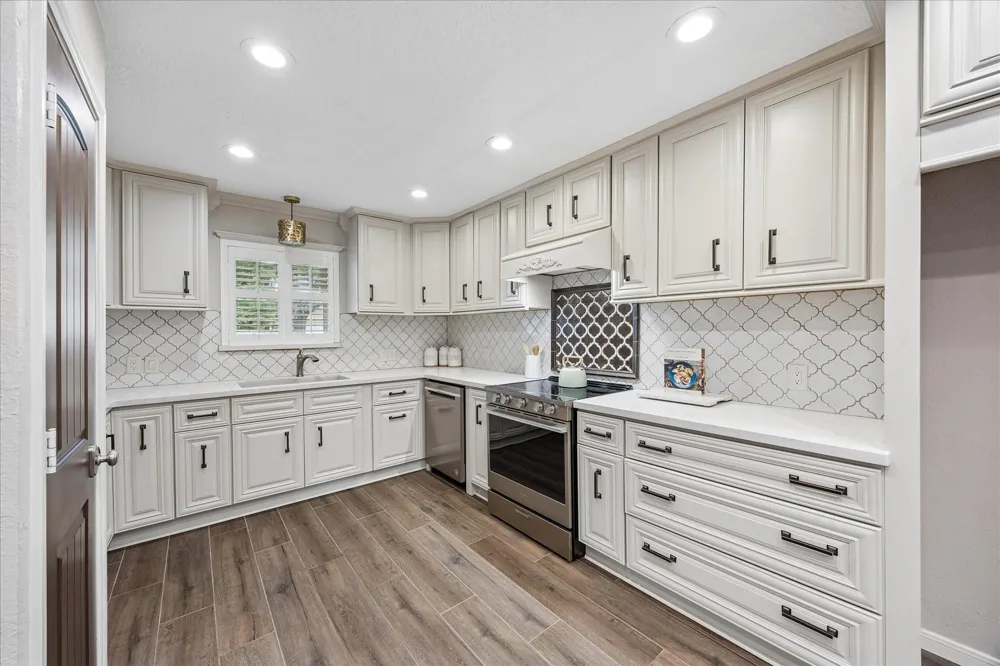 1809 Winding Creek Drive Pearland, TX 77581
