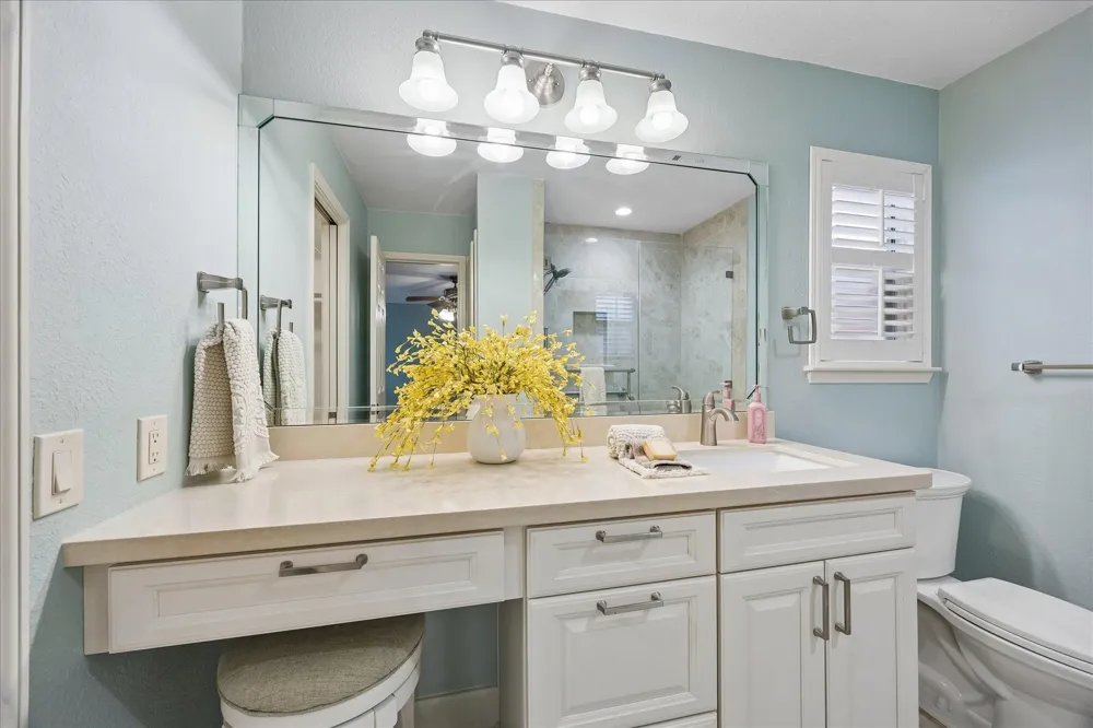 1809 Winding Creek Drive Pearland, TX 77581