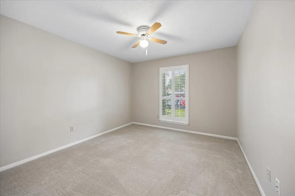 1809 Winding Creek Drive Pearland, TX 77581