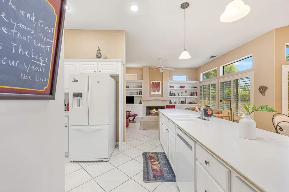 78645 Purple Sagebrush Avenue Palm Desert, CA 92211