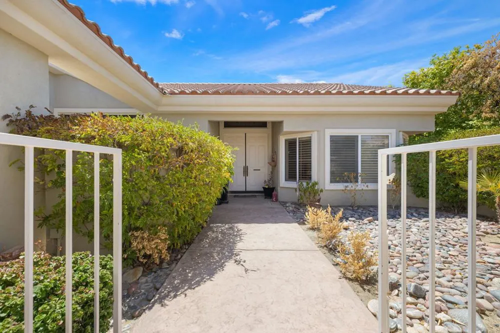 78645 Purple Sagebrush Avenue Palm Desert, CA 92211