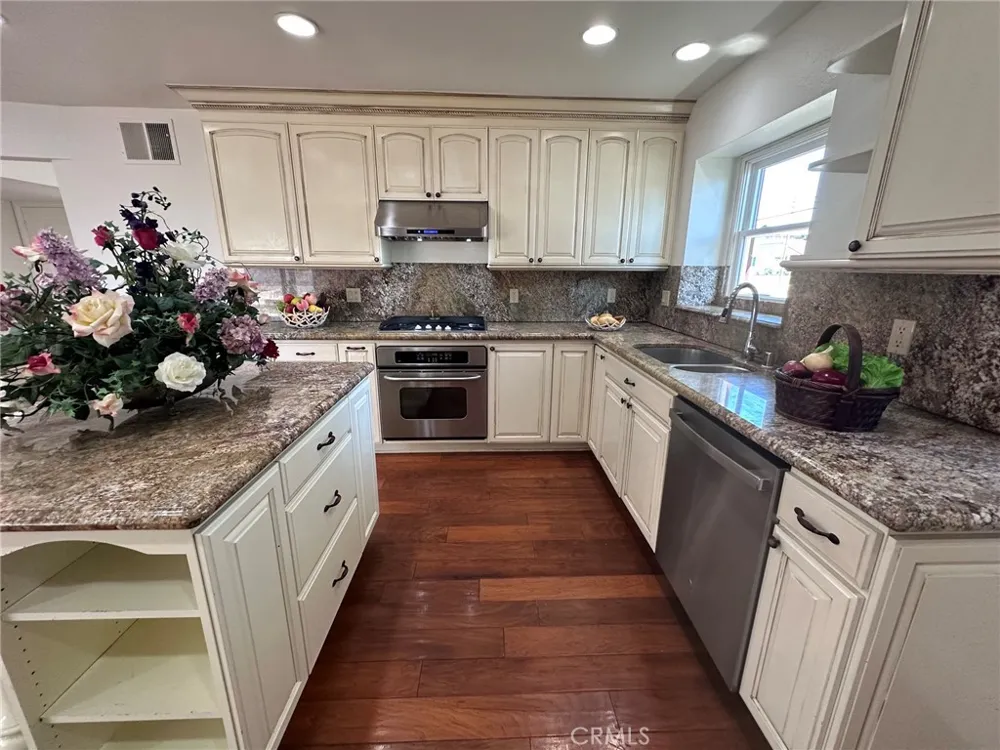18232 AVOLINDA DRIVE Yorba Linda, CA 92886