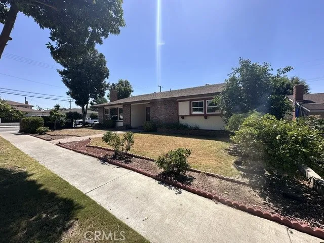 18232 AVOLINDA DRIVE Yorba Linda, CA 92886