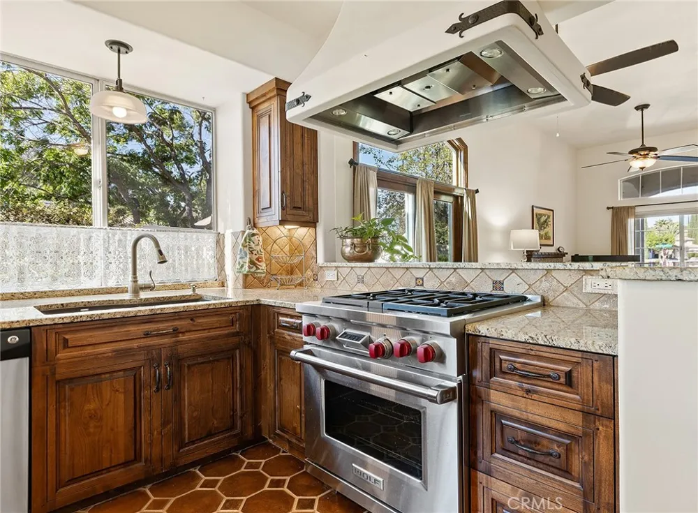 41555 Corte Amalia Temecula, CA 92592