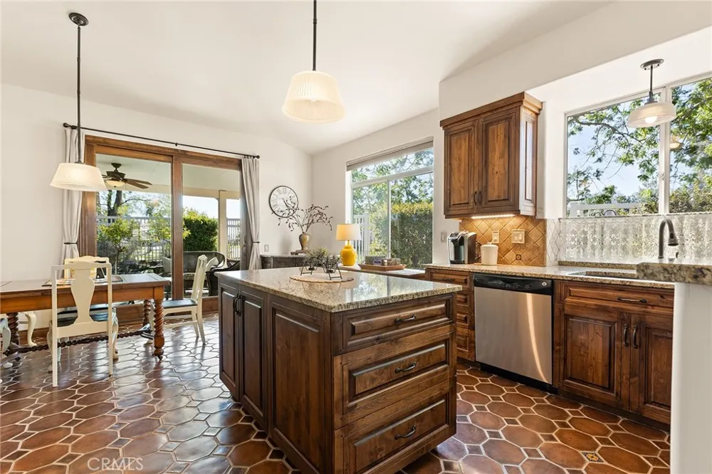 41555 Corte Amalia Temecula, CA 92592