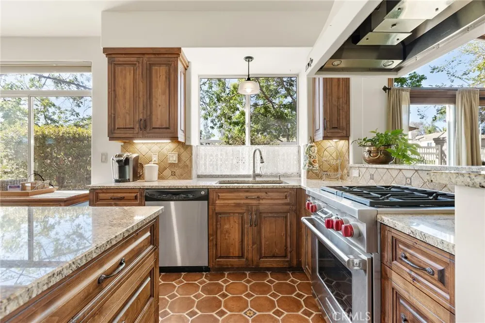 41555 Corte Amalia Temecula, CA 92592