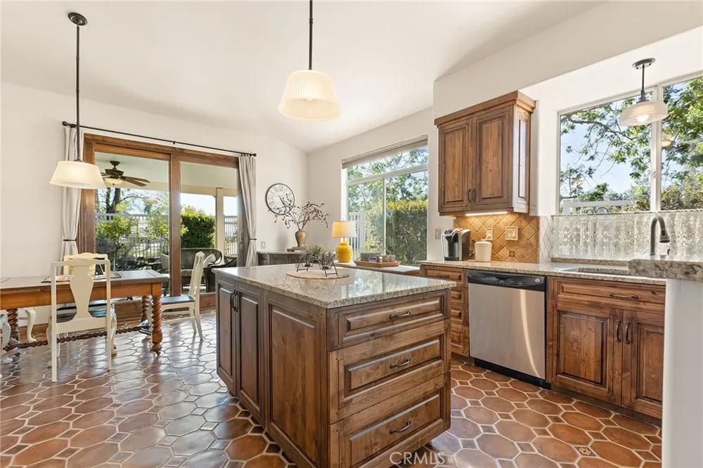 41555 Corte Amalia Temecula, CA 92592