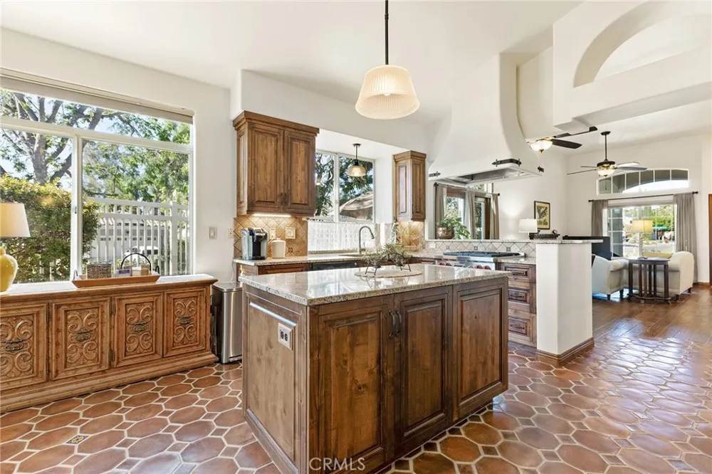 41555 Corte Amalia Temecula, CA 92592