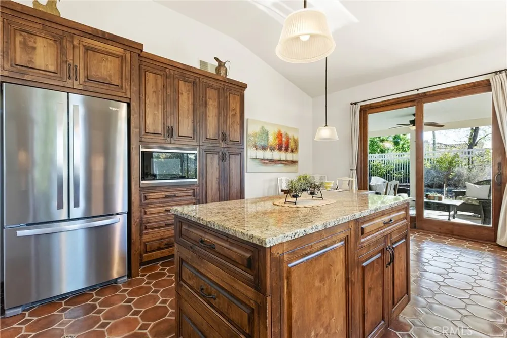 41555 Corte Amalia Temecula, CA 92592