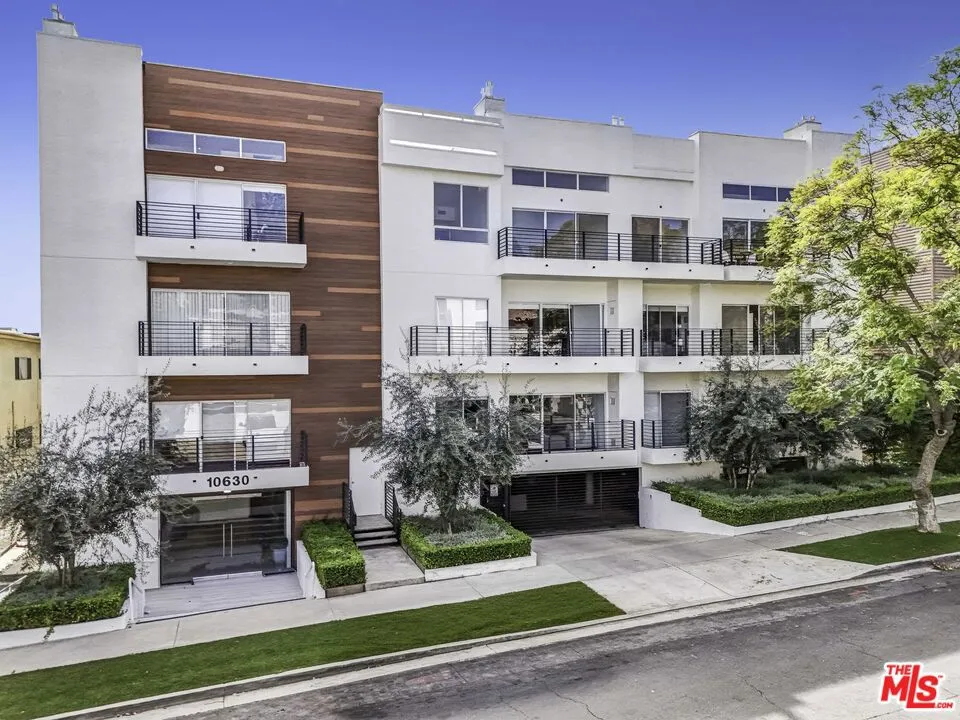 10630 Wilkins Avenue #204 West Los Angeles, CA 90024