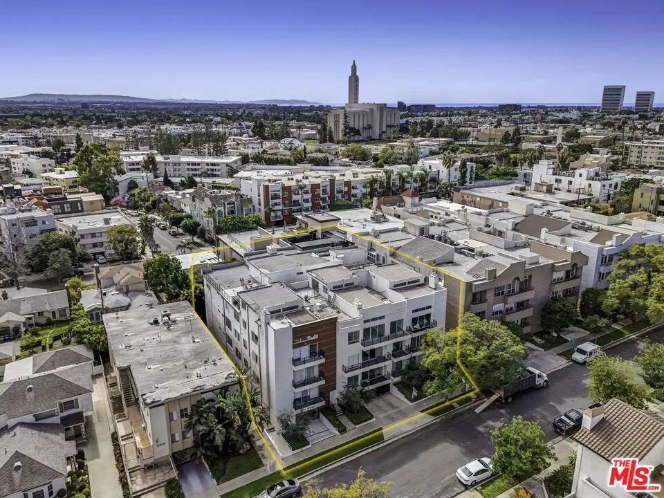 10630 Wilkins Avenue #204 West Los Angeles, CA 90024