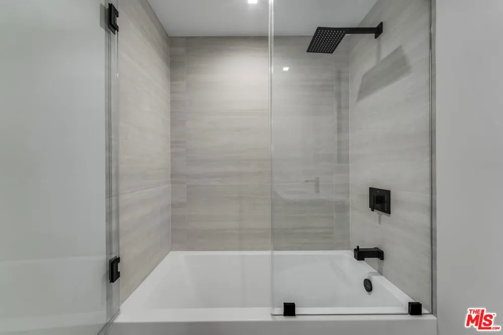 10630 Wilkins Avenue #204 West Los Angeles, CA 90024