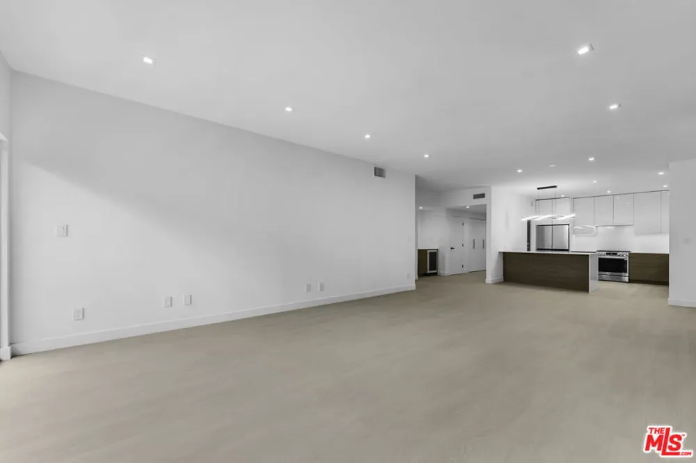 10630 Wilkins Avenue #204 West Los Angeles, CA 90024