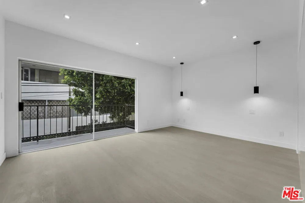 10630 Wilkins Avenue #204 West Los Angeles, CA 90024