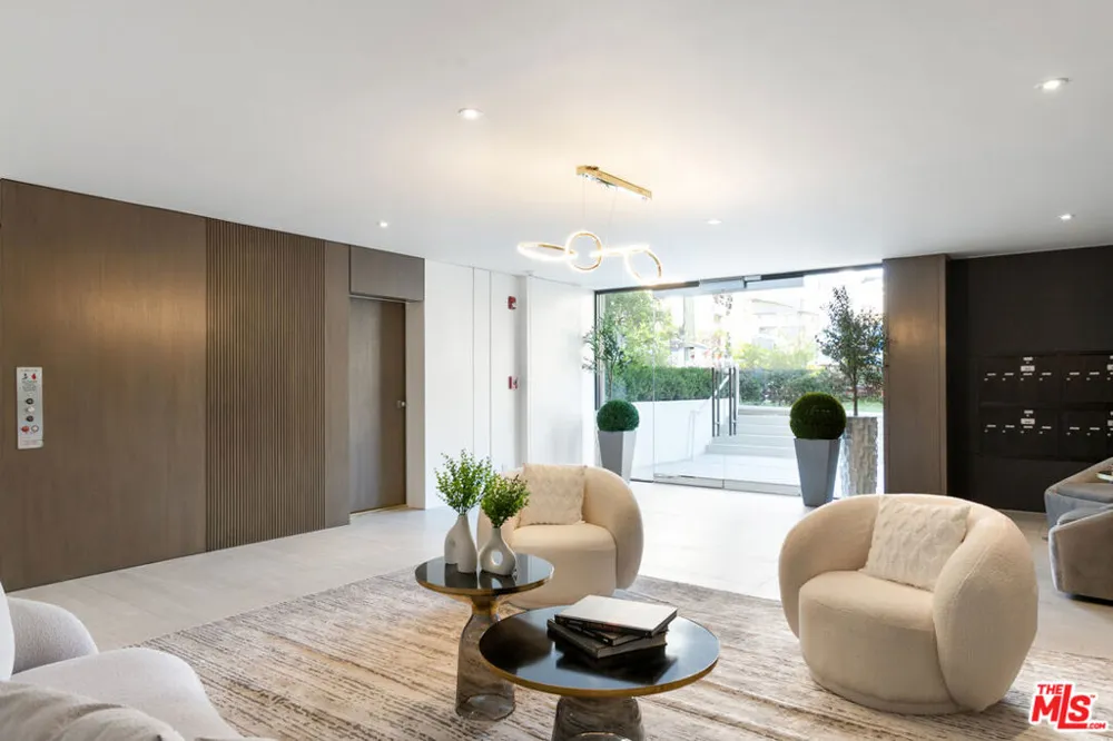 10630 Wilkins Avenue #204 West Los Angeles, CA 90024