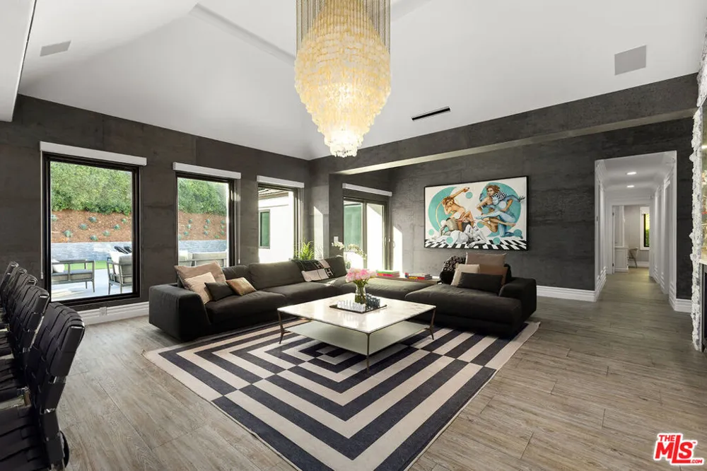 1693 Twilight Ridge Court Westlake Village, CA 91362