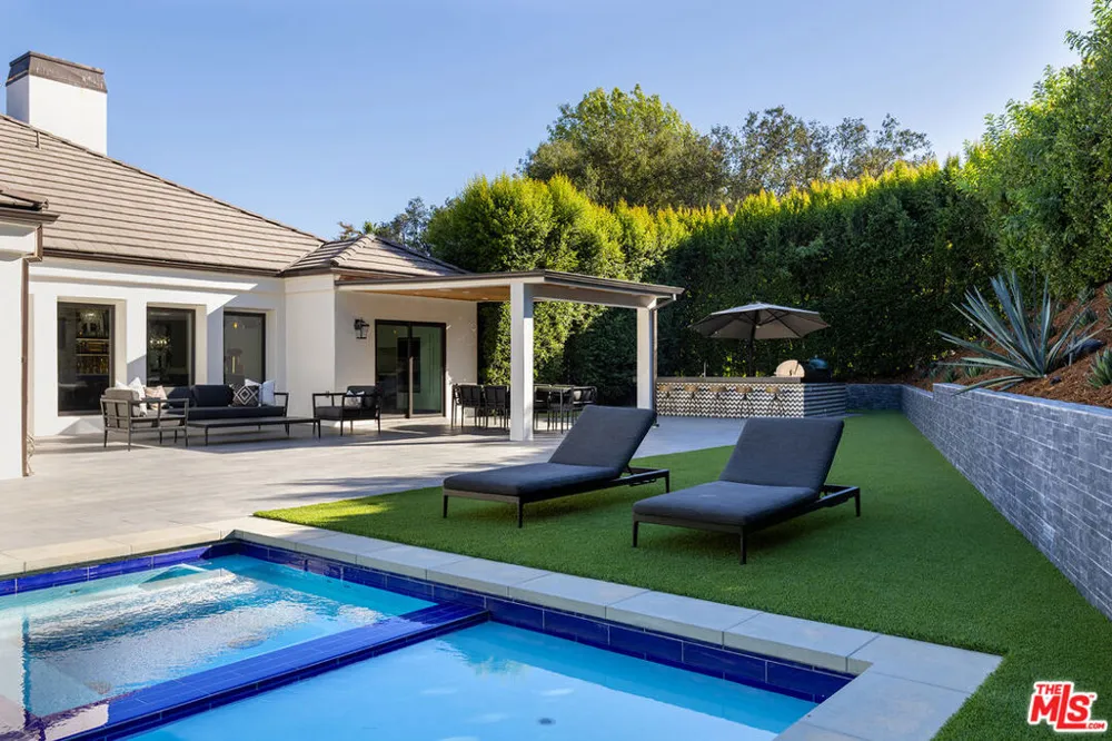 1693 Twilight Ridge Court Westlake Village, CA 91362