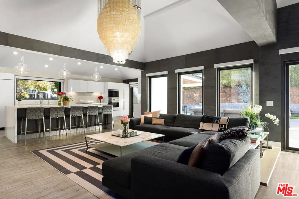1693 Twilight Ridge Court Westlake Village, CA 91362