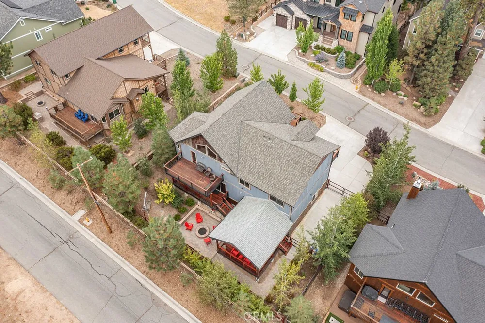 40944 Seneca Big Bear Lake, CA 92315