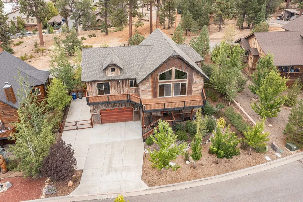 40944 Seneca Big Bear Lake, CA 92315