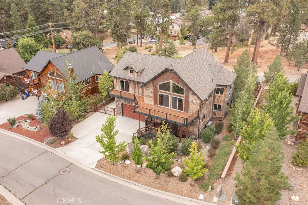 40944 Seneca Big Bear Lake, CA 92315