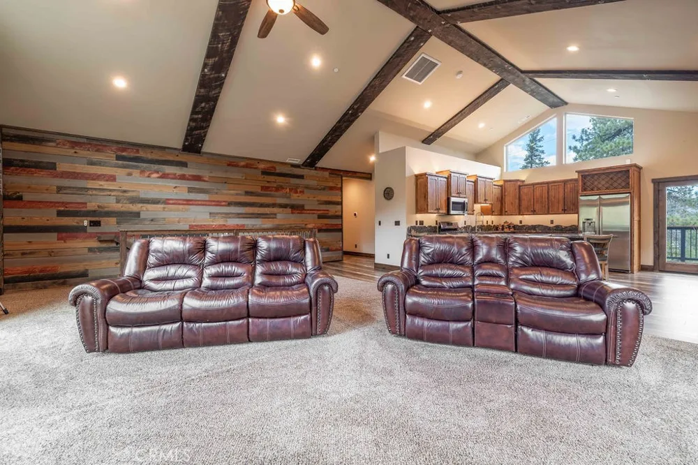 40944 Seneca Big Bear Lake, CA 92315