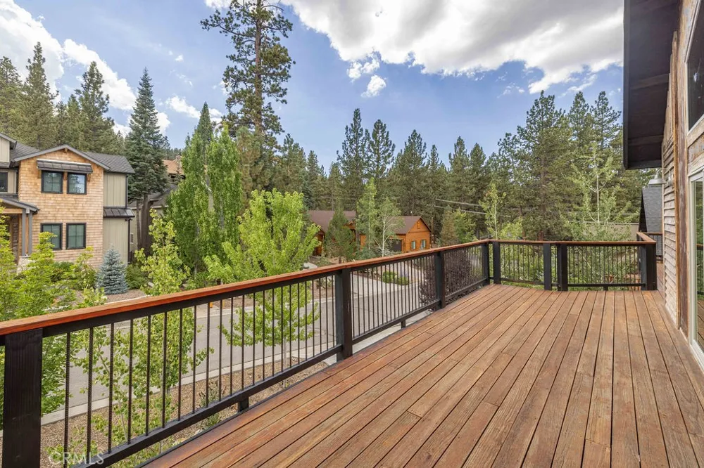 40944 Seneca Big Bear Lake, CA 92315