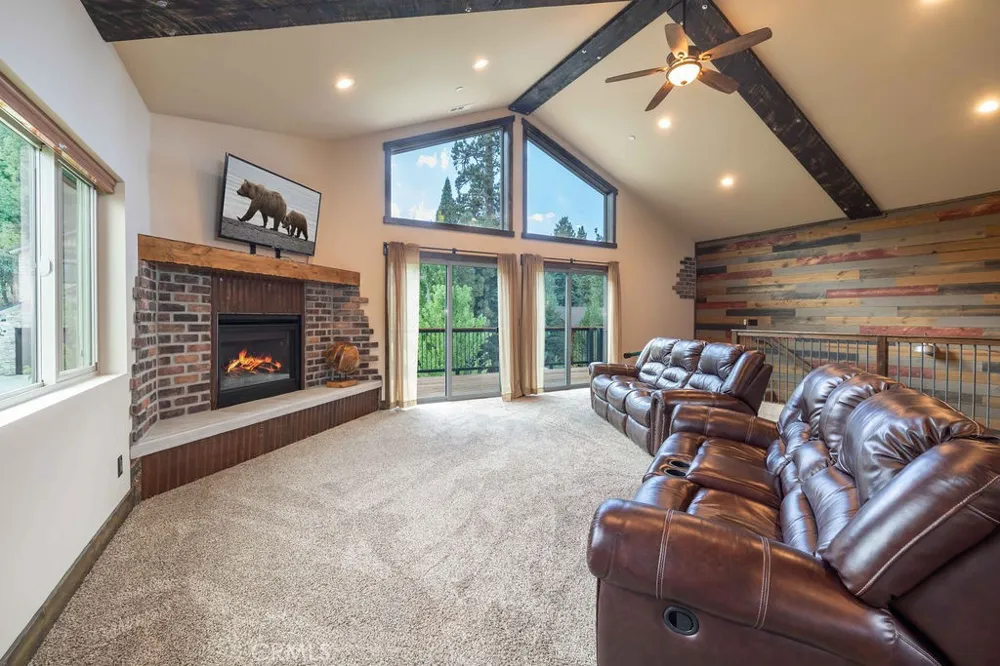 40944 Seneca Big Bear Lake, CA 92315
