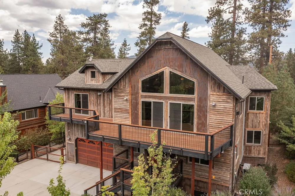 40944 Seneca Big Bear Lake, CA 92315