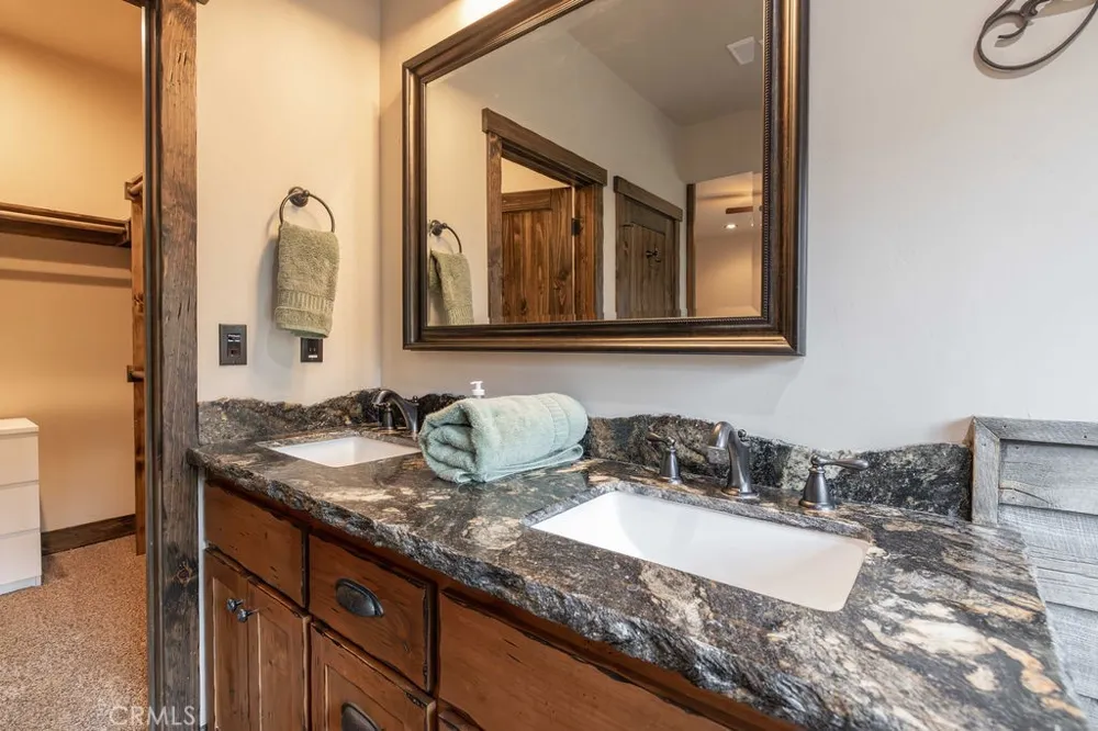 40944 Seneca Big Bear Lake, CA 92315