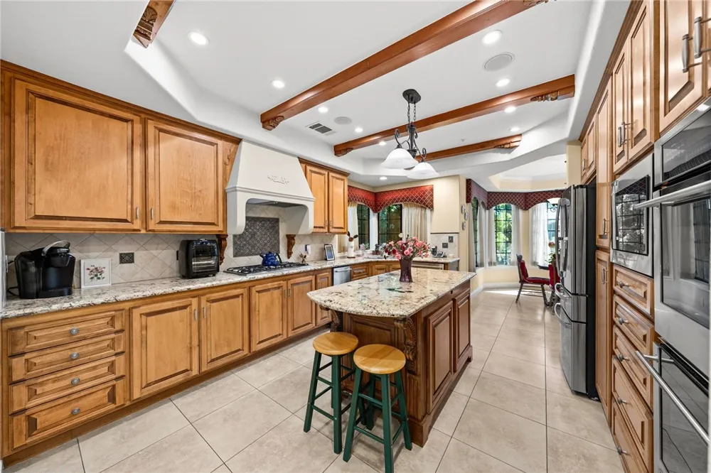 22395 Poplar Court Murrieta, CA 92562