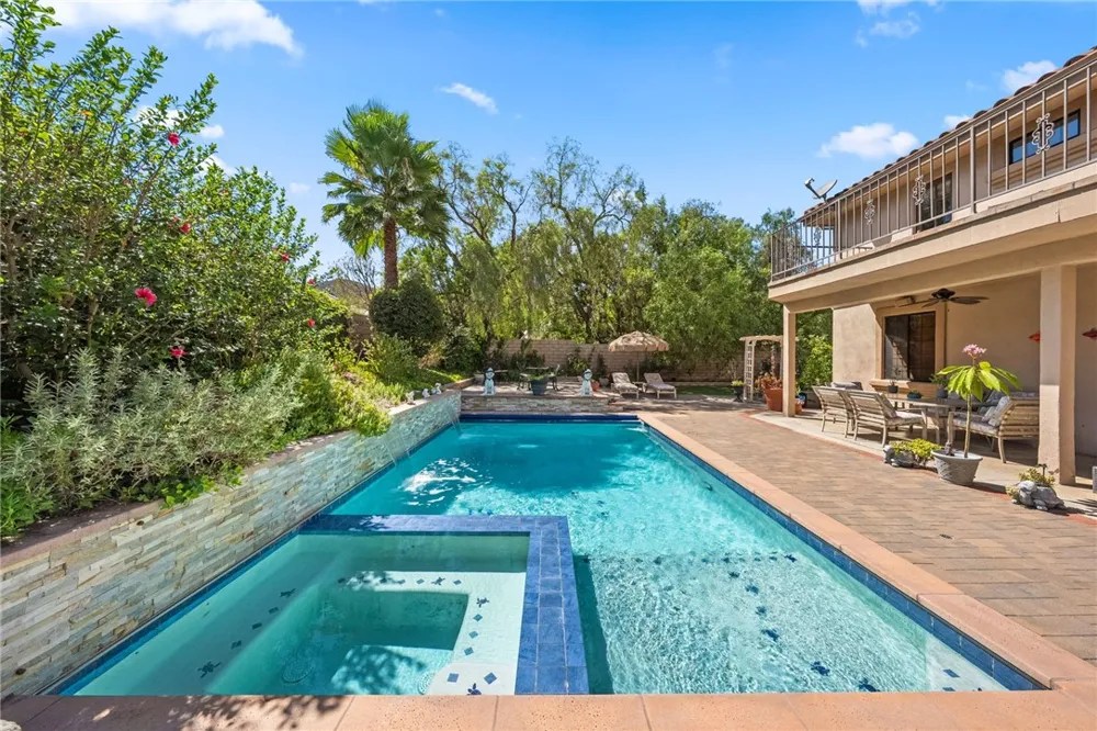 22395 Poplar Court Murrieta, CA 92562