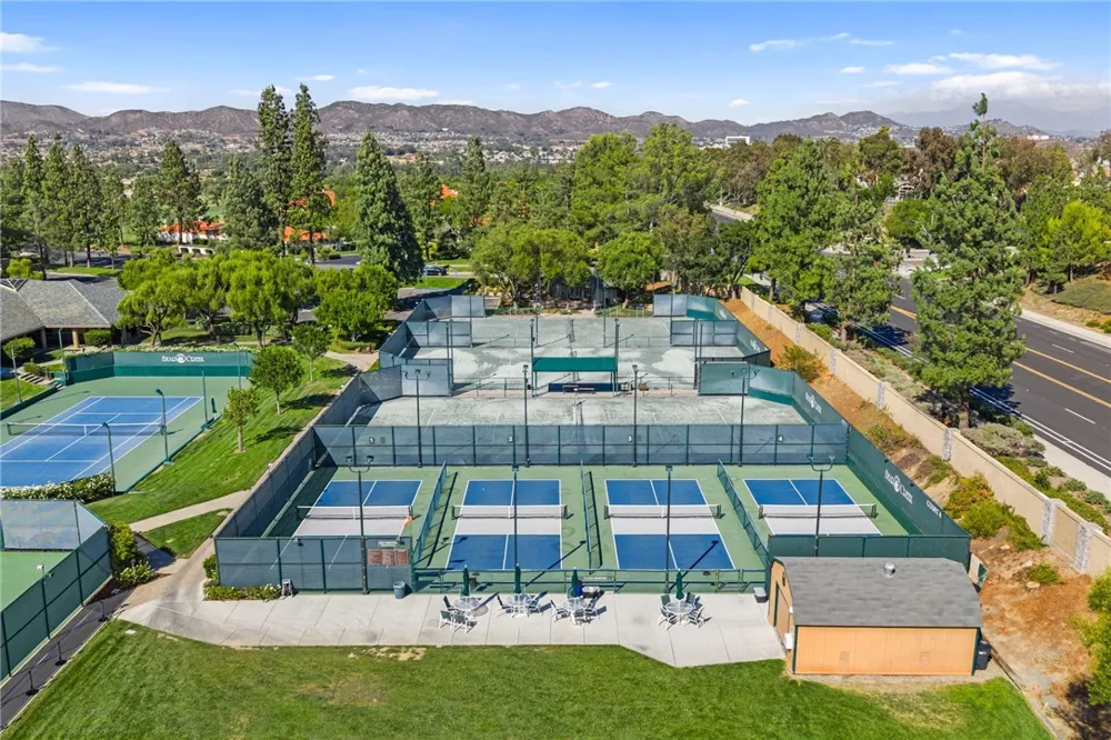22395 Poplar Court Murrieta, CA 92562