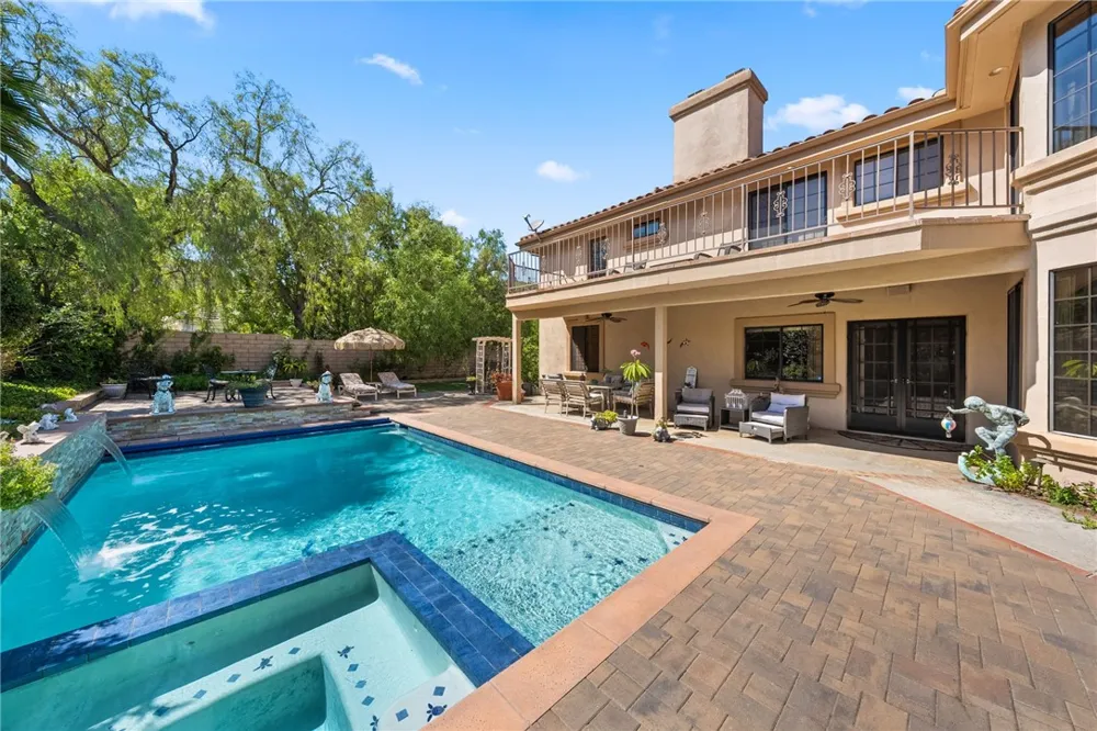 22395 Poplar Court Murrieta, CA 92562