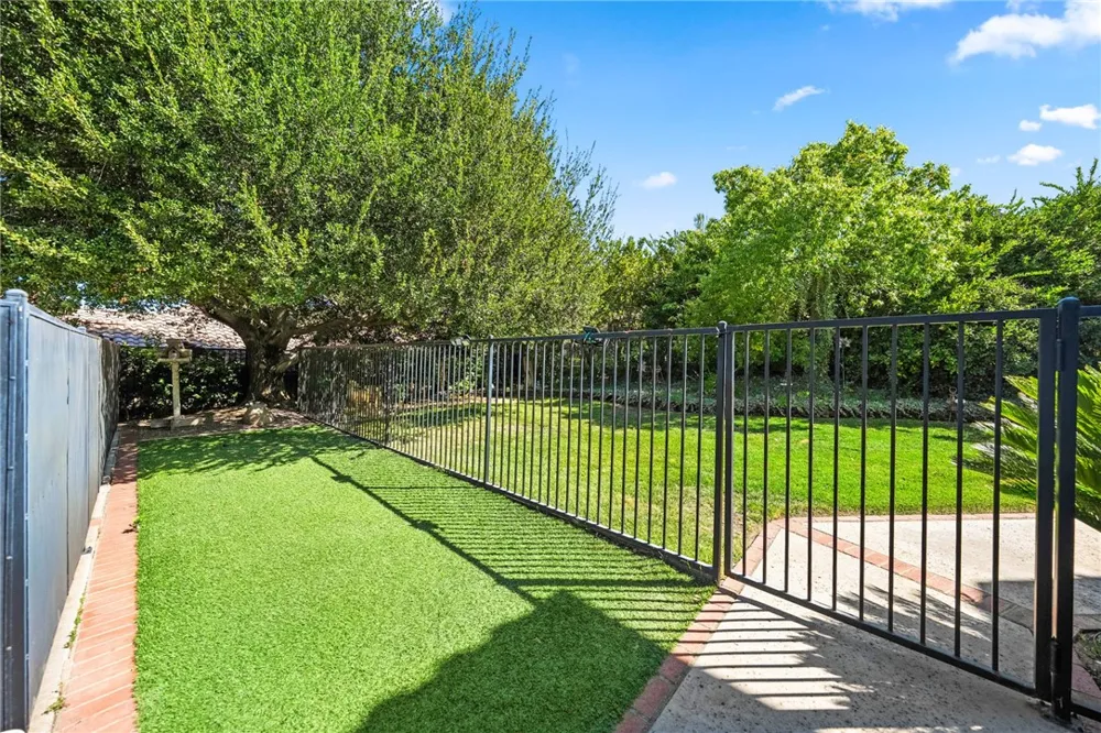 22395 Poplar Court Murrieta, CA 92562