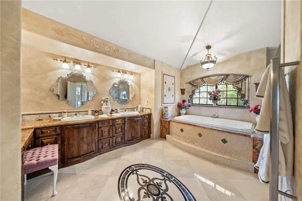 22395 Poplar Court Murrieta, CA 92562