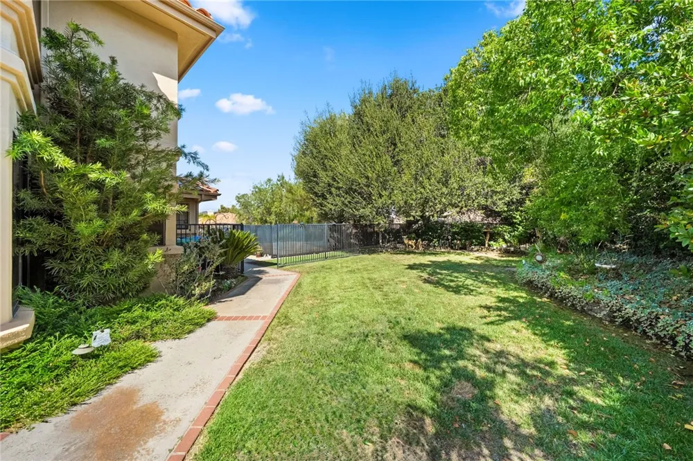 22395 Poplar Court Murrieta, CA 92562