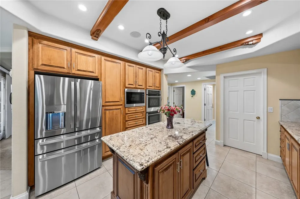22395 Poplar Court Murrieta, CA 92562