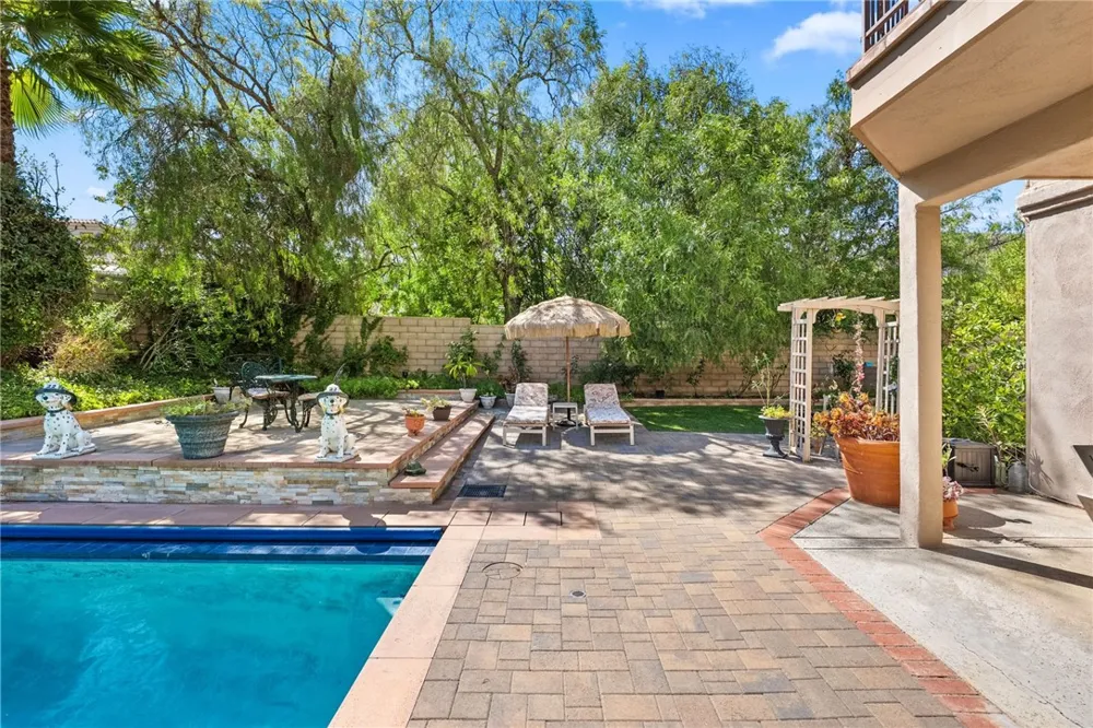 22395 Poplar Court Murrieta, CA 92562
