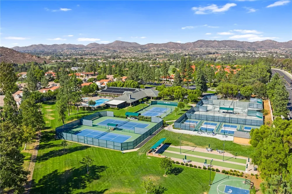 22395 Poplar Court Murrieta, CA 92562