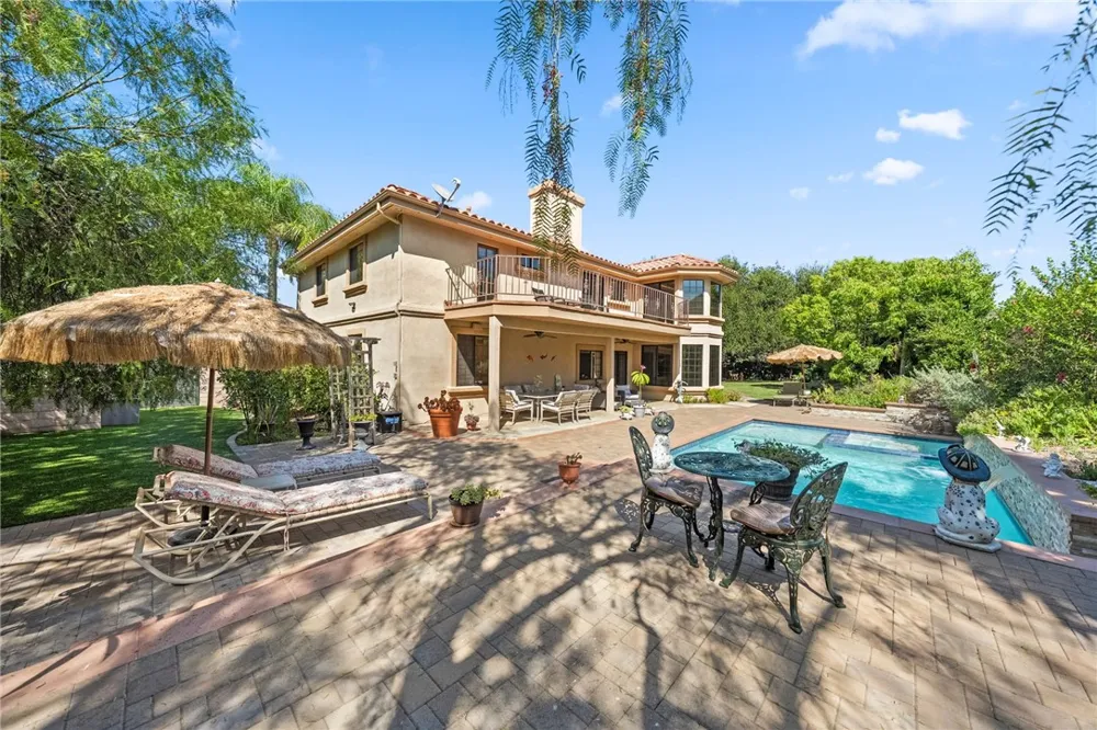22395 Poplar Court Murrieta, CA 92562