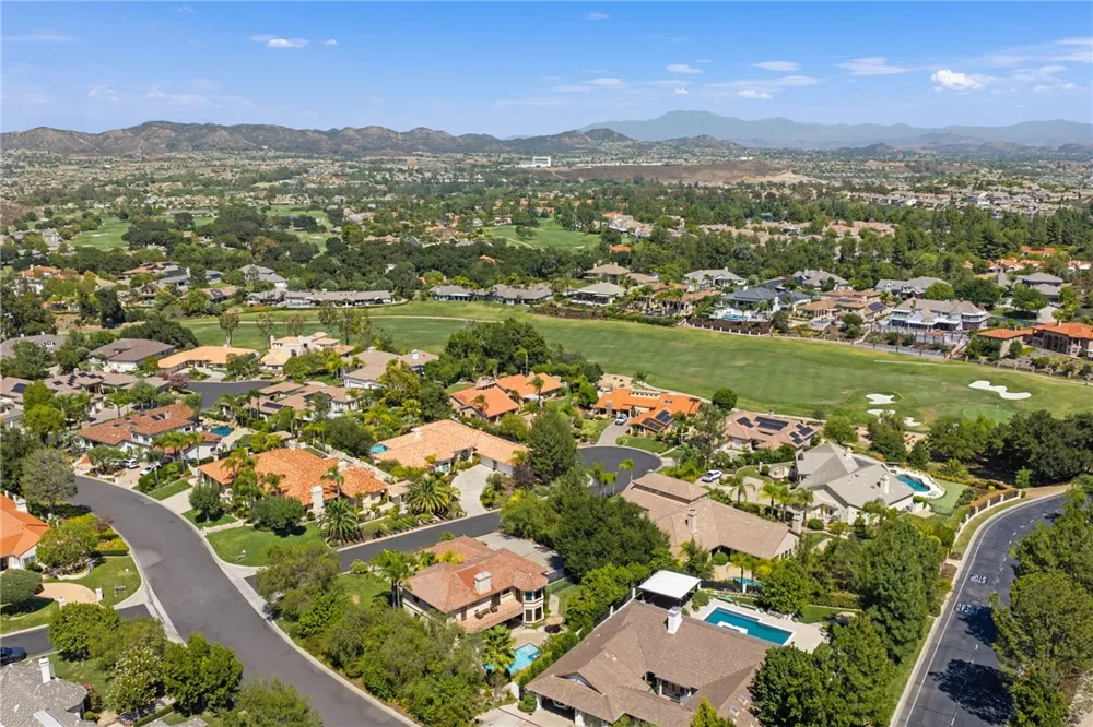 22395 Poplar Court Murrieta, CA 92562