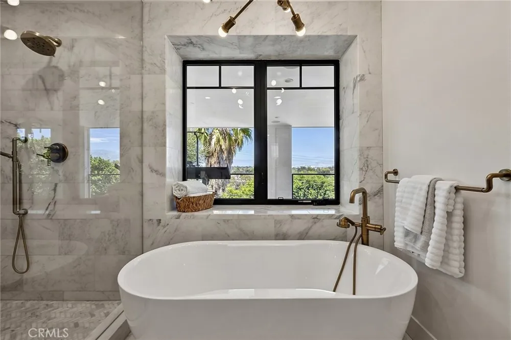 11553 Sunshine Terrace Studio City, CA 91604