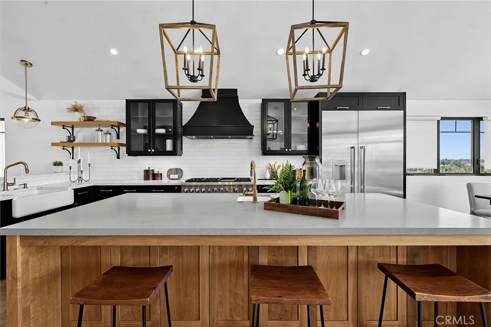 11553 Sunshine Terrace Studio City, CA 91604